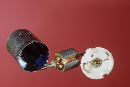 直流電機(jī)閉環(huán)控制電路，詳解直流電機(jī)閉環(huán)控制原理及電路設(shè)計