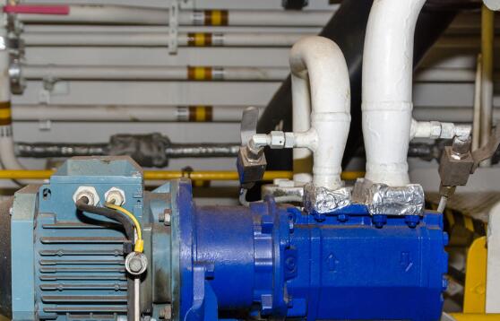 為什么直流電機(jī)的內(nèi)部是交流電，介紹直流電機(jī)工作原理